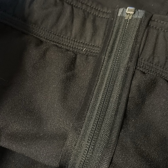 Puma women’s Black and White Track zip up Jacket mid weight spring summer M - Picture 15 of 15